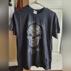 Skull T